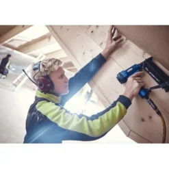 Häft- och spikpistol