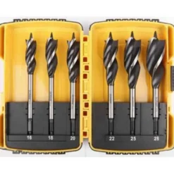 Träborrsats