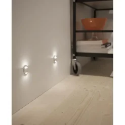 Väggarmatur